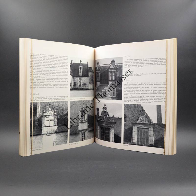 La maison seigneuriale du val de Loire. Sa vie, son économie, ses habitants, son architecture par denis Jeanson