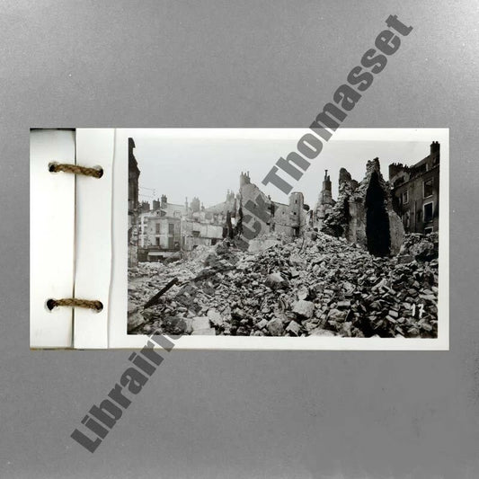 Blois en juin 1940 recueil de photographies par P. L. Blois (Lecomte)