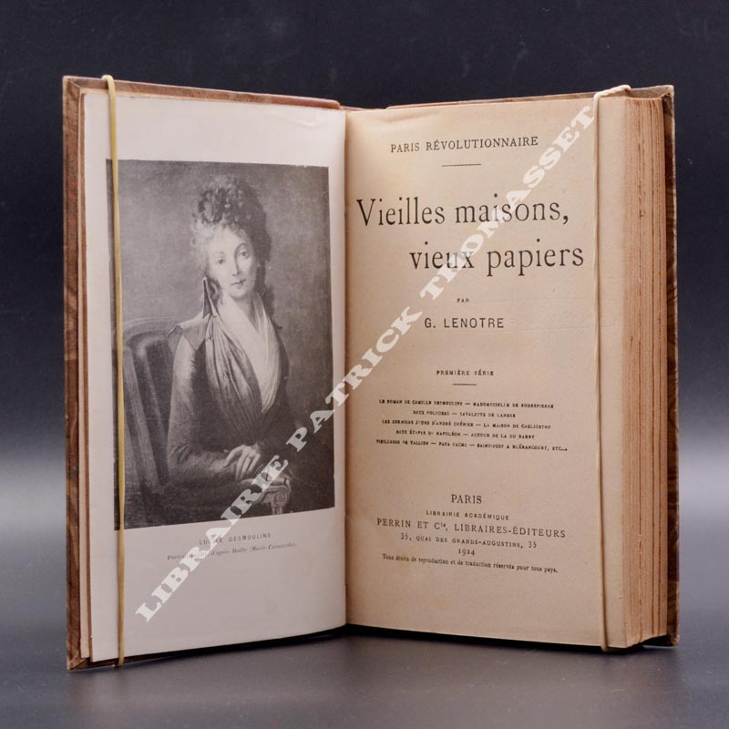 Paris Révolutionnaire Vieilles Maisons Vieux Papiers. 5 volumes bien reliés